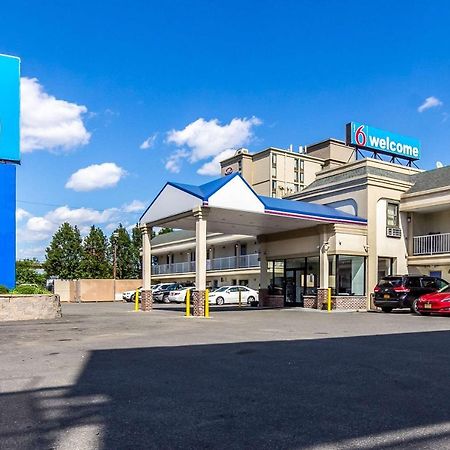Motel 6 Elizabeth Nj Newark Liberty Intl Airport ภายนอก รูปภาพ