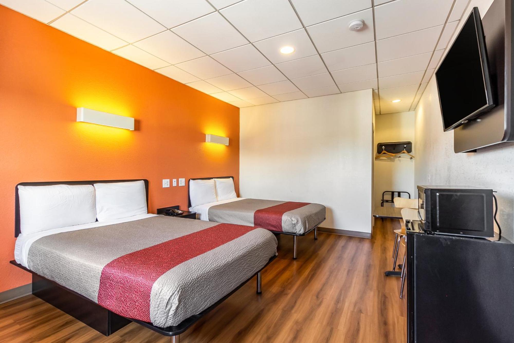 Motel 6 Elizabeth Nj Newark Liberty Intl Airport ภายนอก รูปภาพ