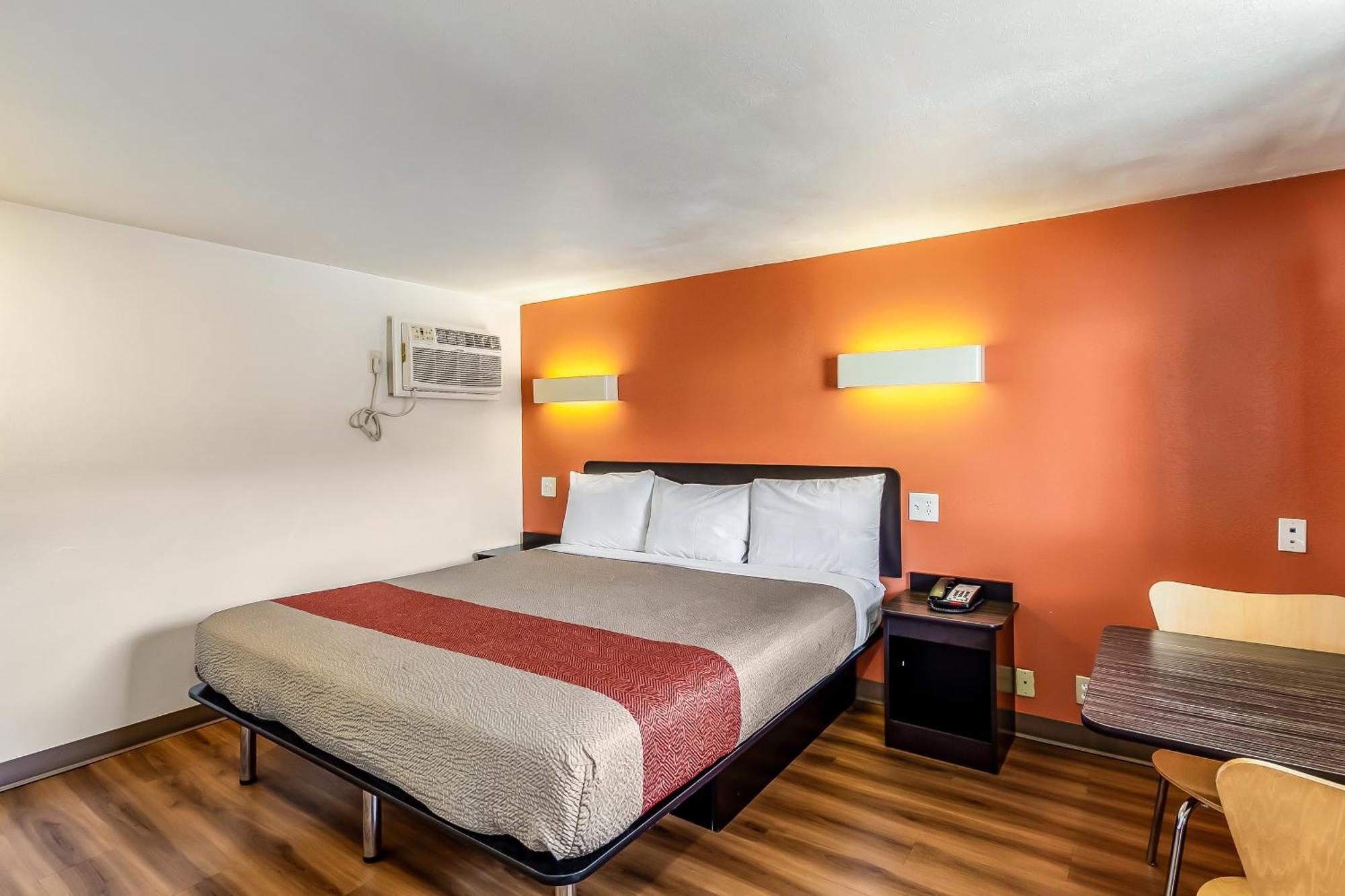 Motel 6 Elizabeth Nj Newark Liberty Intl Airport ภายนอก รูปภาพ