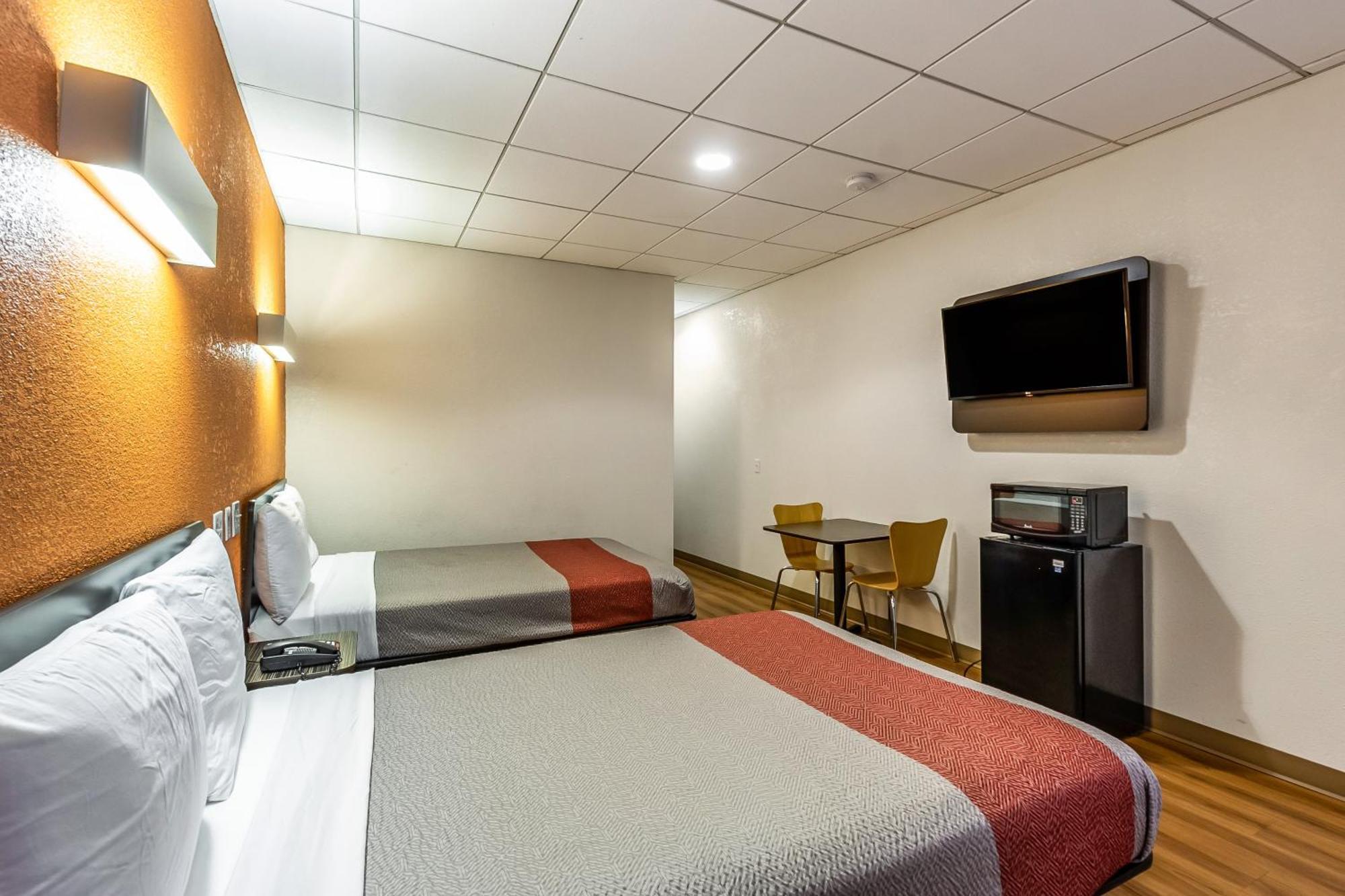 Motel 6 Elizabeth Nj Newark Liberty Intl Airport ภายนอก รูปภาพ