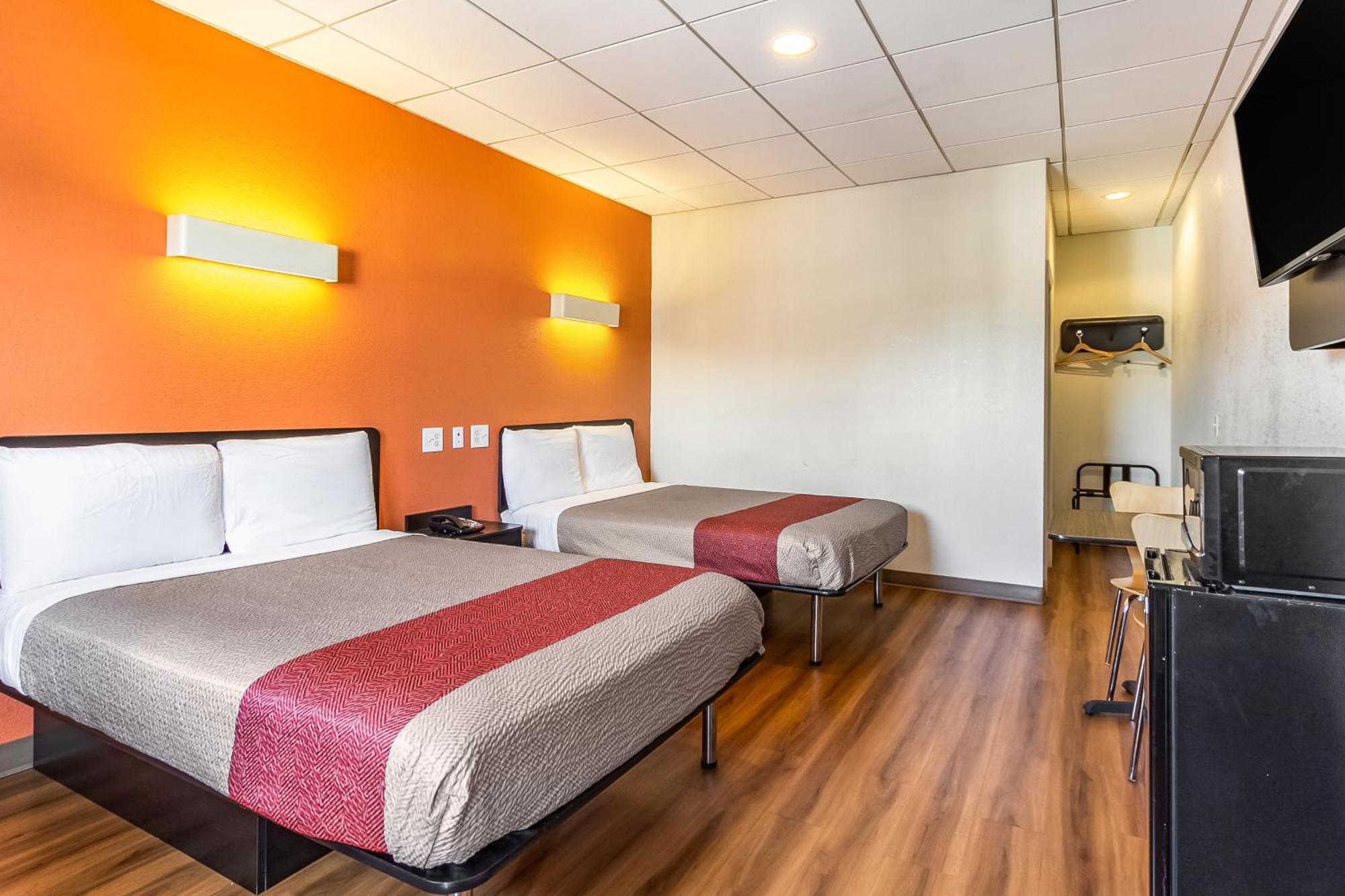 Motel 6 Elizabeth Nj Newark Liberty Intl Airport ภายนอก รูปภาพ