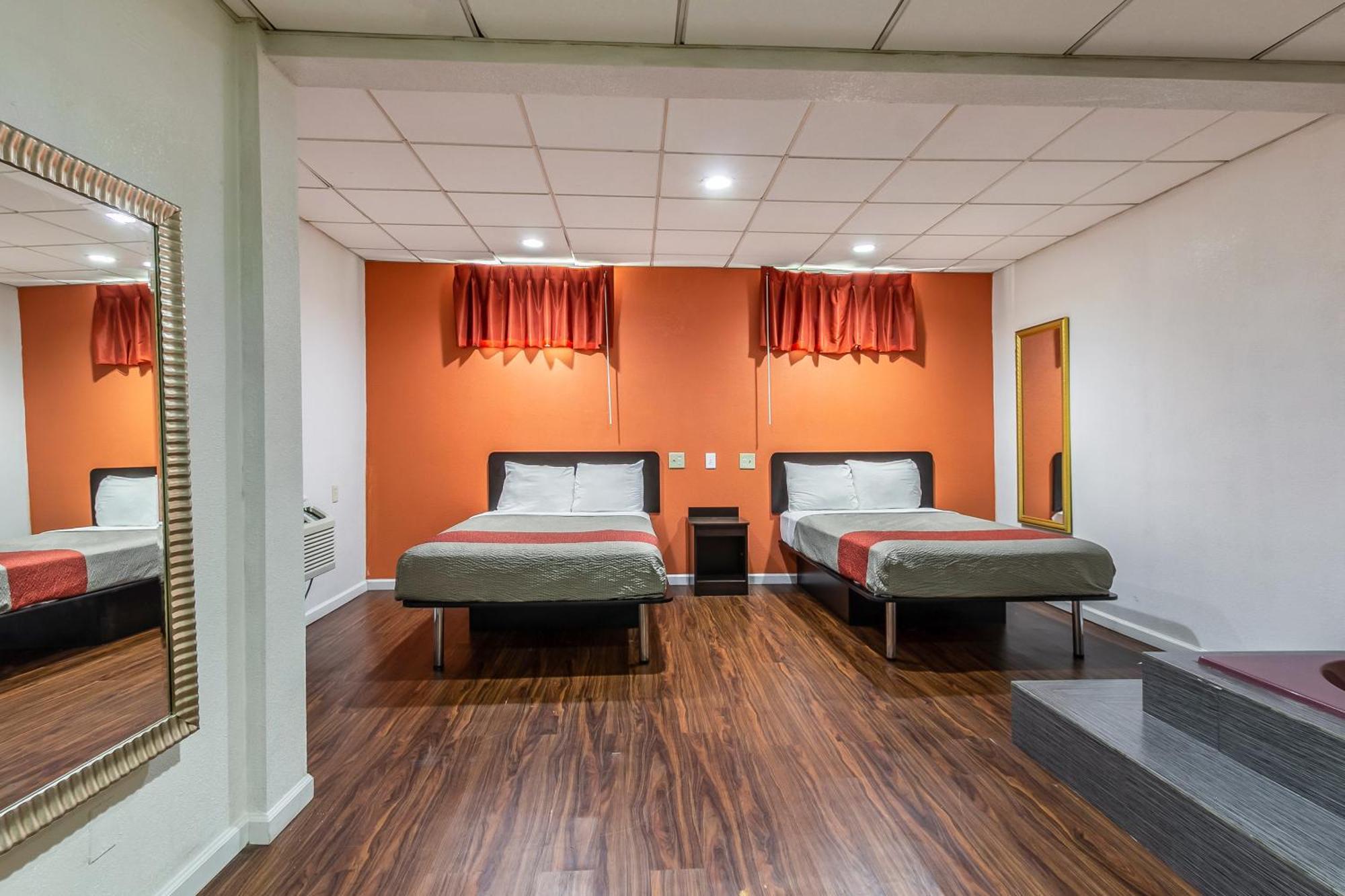 Motel 6 Elizabeth Nj Newark Liberty Intl Airport ภายนอก รูปภาพ