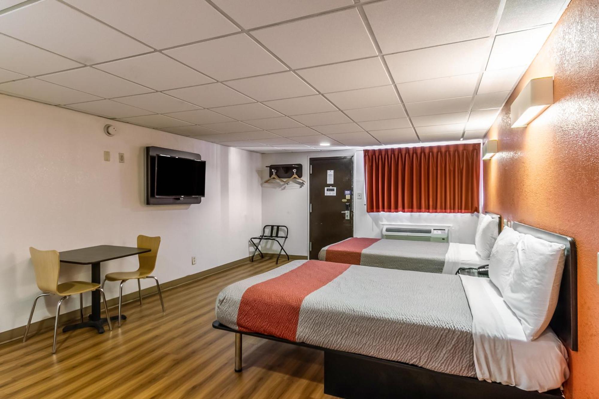 Motel 6 Elizabeth Nj Newark Liberty Intl Airport ภายนอก รูปภาพ