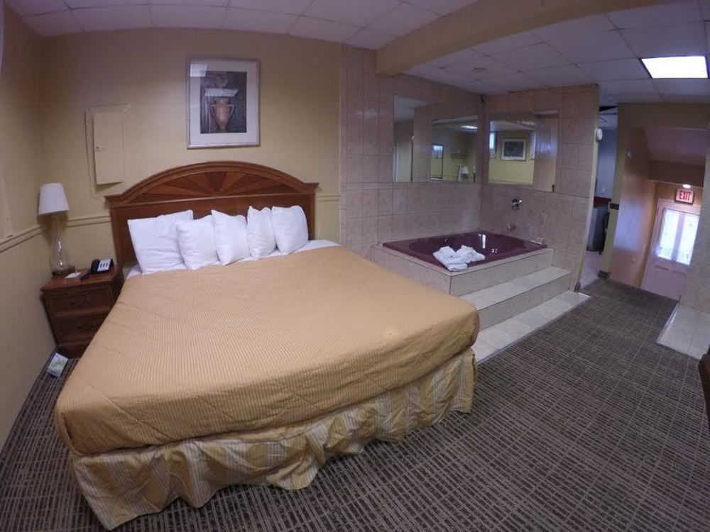 Motel 6 Elizabeth Nj Newark Liberty Intl Airport ภายนอก รูปภาพ